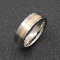 Titanium Ring - Gold Dedumes